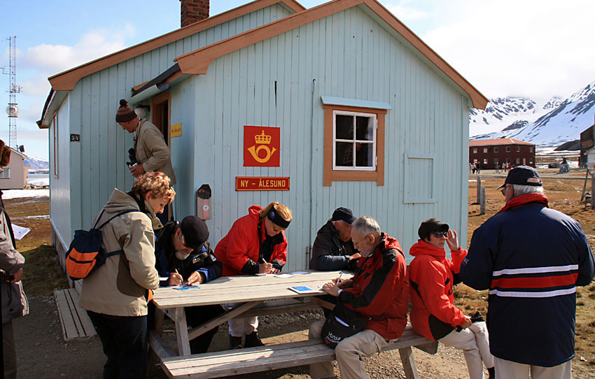 L'ufficio postale più a nord del mondo a Ny-Ålesund, Svalbard